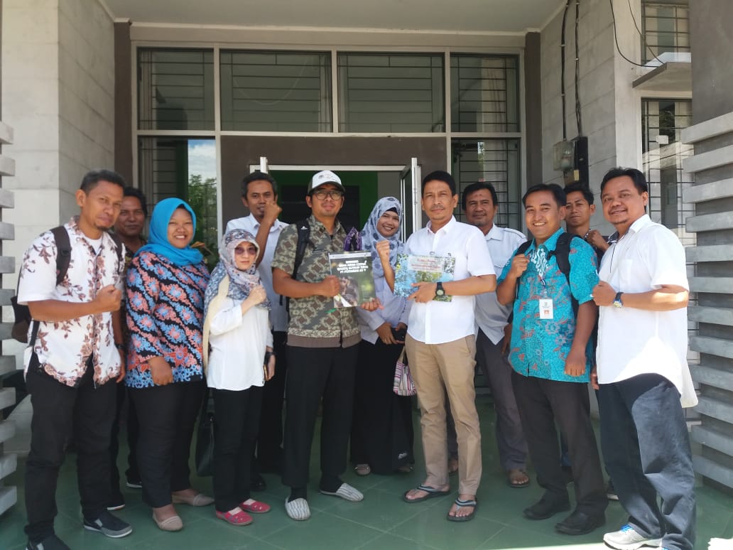 Kunjungan Team Kebun Raya Balikpapan ke Balitek KSDA Samboja.