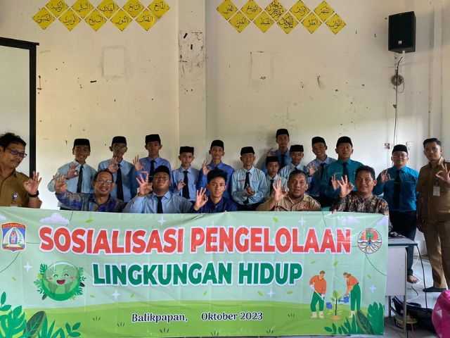 Sosialisasi Pengelolaan Lingkungan Hidup